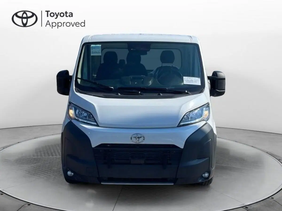 Toyota Proace Max nuova a Vicenza (6)