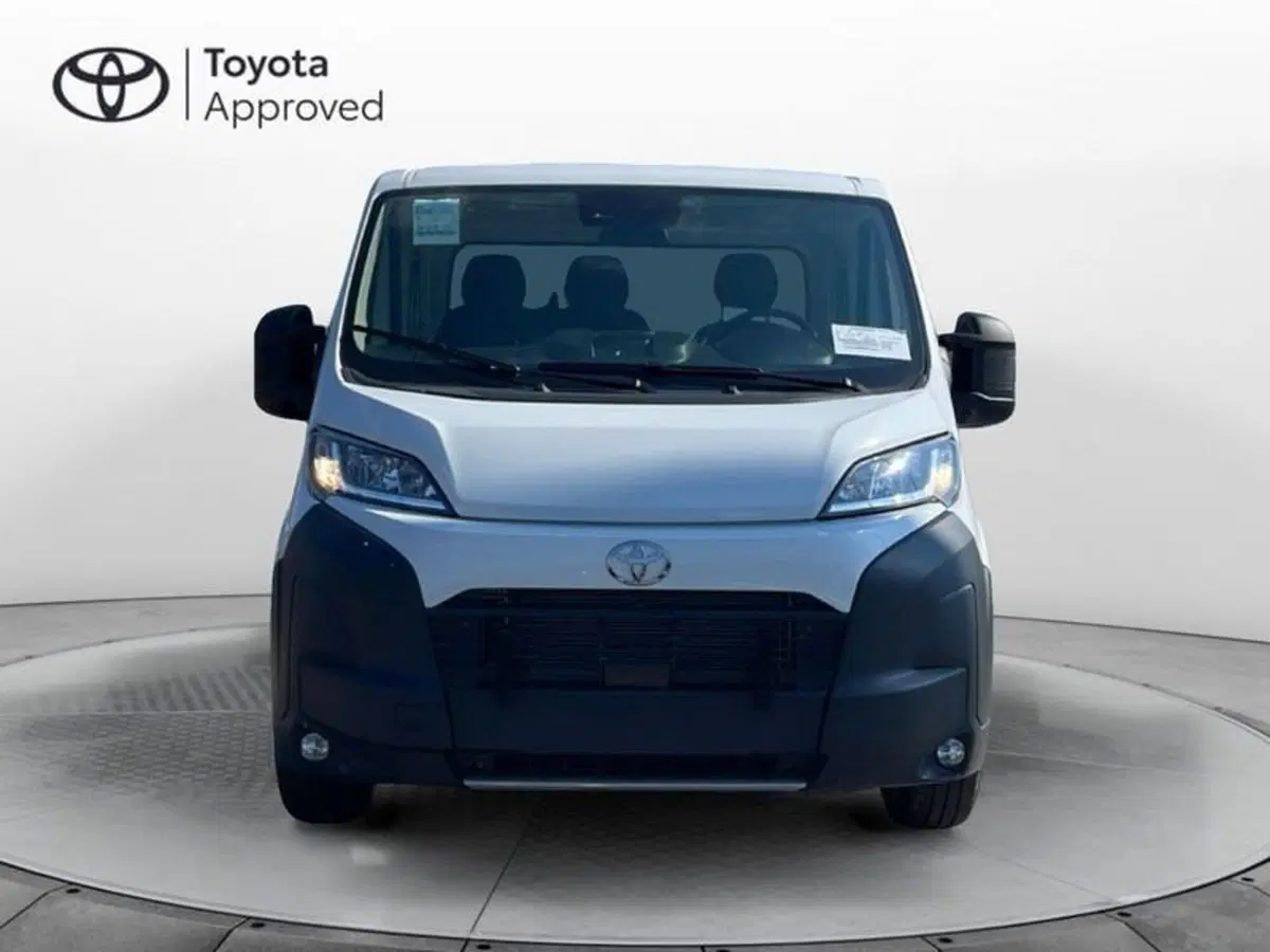 Toyota Proace Max nuova a Vicenza (7)