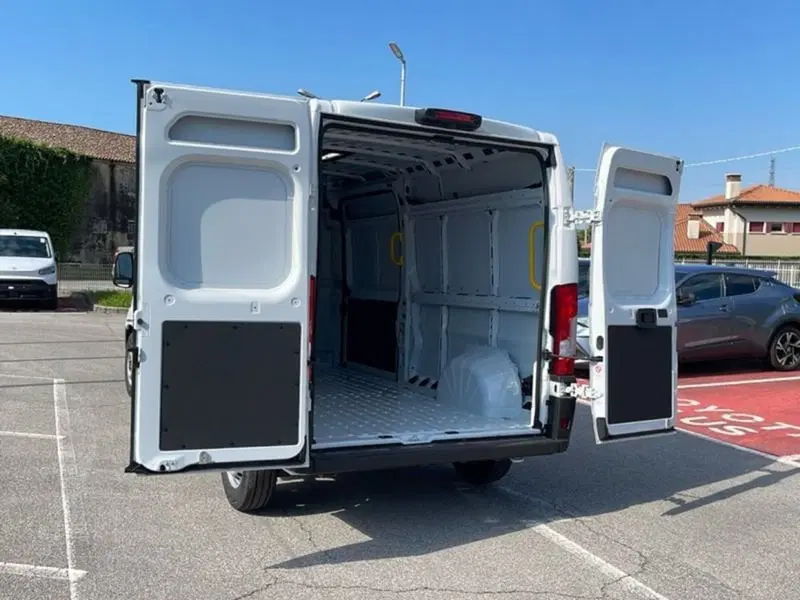 Toyota Proace Max Furgone nuova a Vicenza (10)