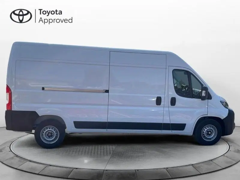 Toyota Proace Max Furgone nuova a Vicenza (9)