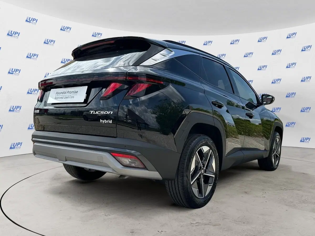 Hyundai Tucson nuova a Pistoia (5)