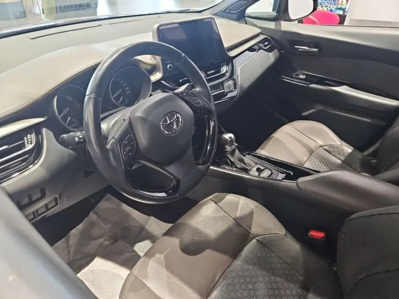 Toyota Toyota C-HR usata a Vicenza (8)