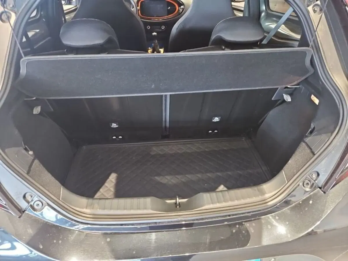 Toyota Aygo X usata a Vicenza (7)