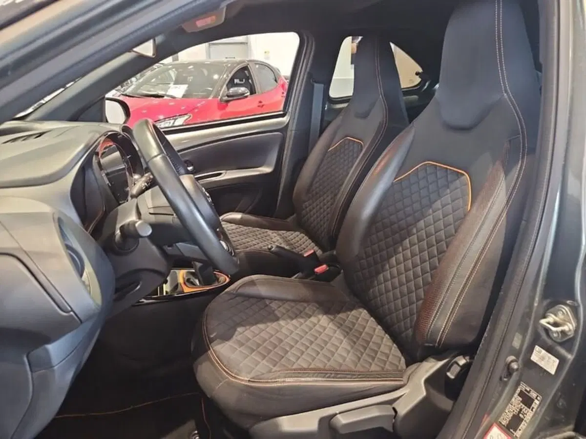 Toyota Aygo X usata a Vicenza (9)