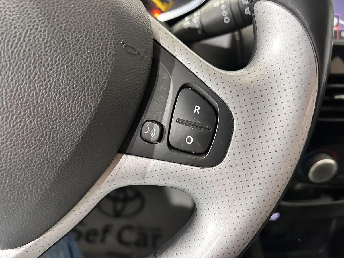 Renault Clio usata a Milano (18)