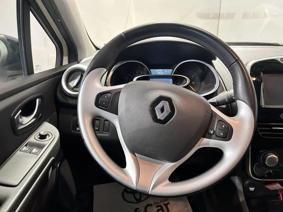 Renault Clio usata a Milano (8)