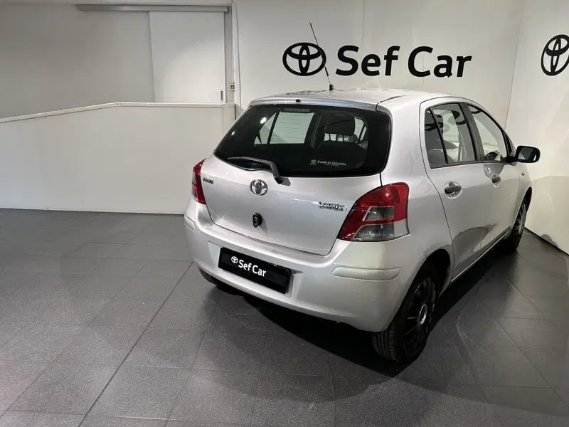 Toyota Yaris usata a Milano (4)