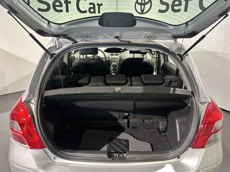 Toyota Yaris usata a Milano (6)