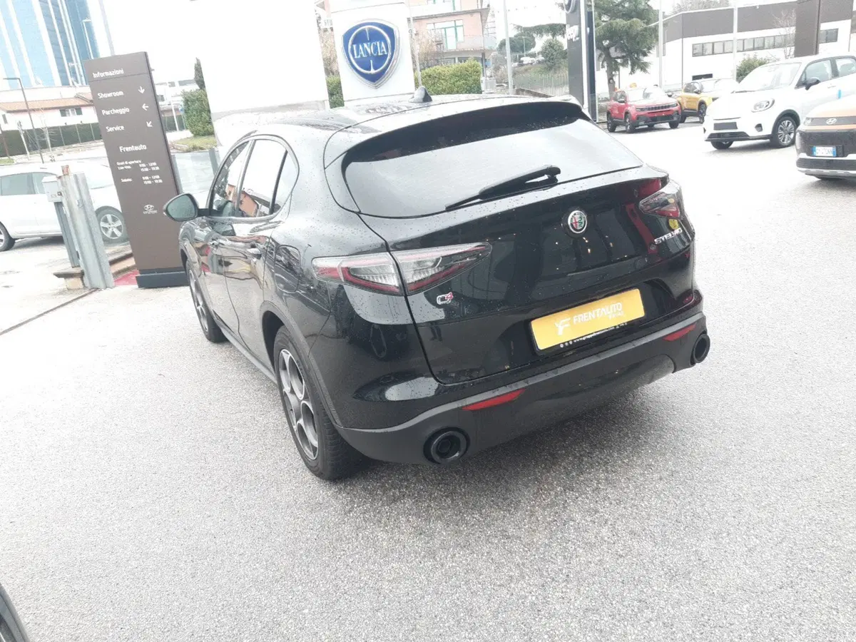 Alfa Romeo Stelvio usata a Ancona (3)