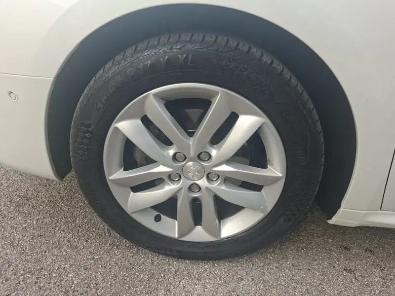 Peugeot 508 SW usata a Ancona (10)