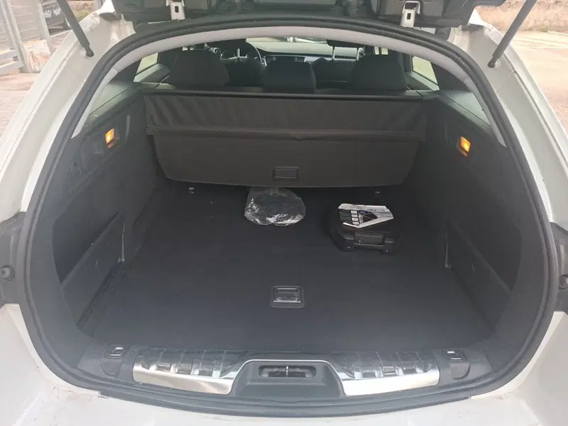 Peugeot 508 SW usata a Ancona (12)