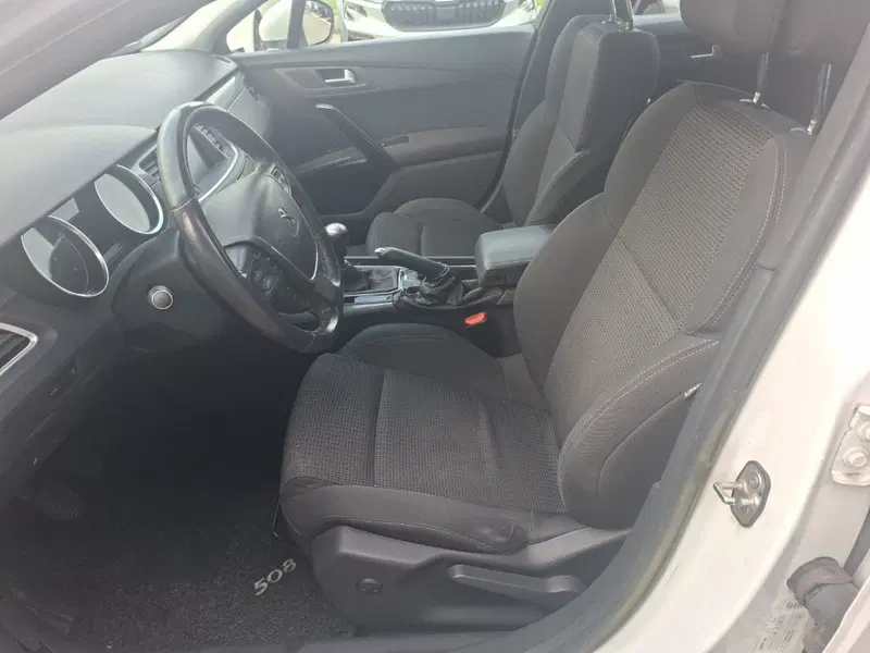 Peugeot 508 SW usata a Ancona (13)