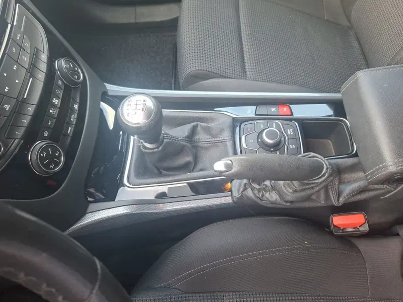 Peugeot 508 SW usata a Ancona (16)