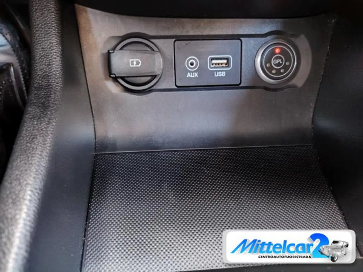 Hyundai i20 usata a Udine (11)
