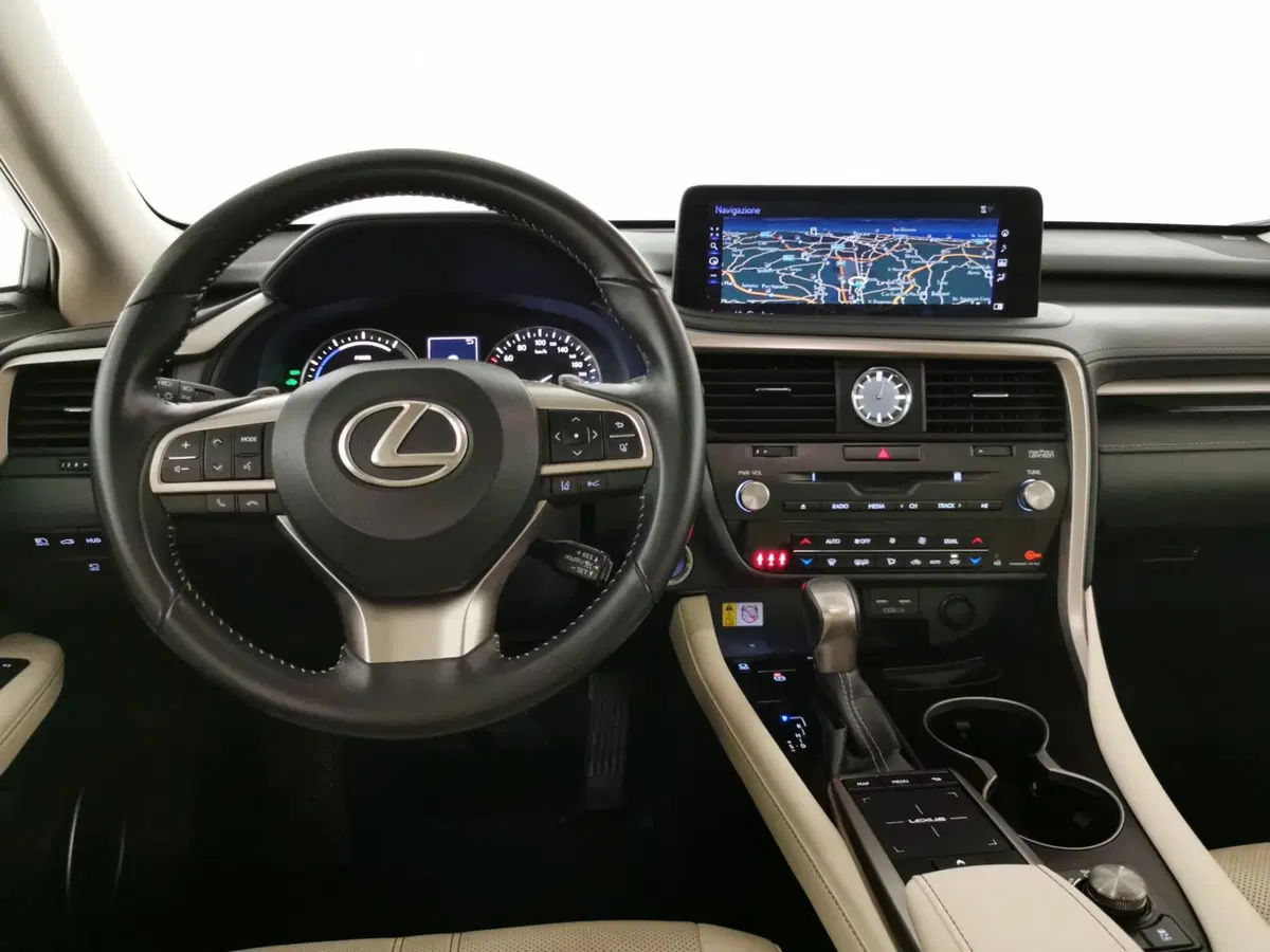 Lexus RX usata a Roma (9)