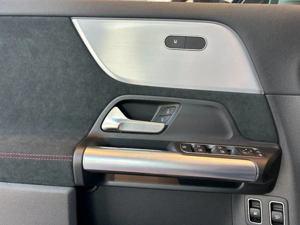 Mercedes-Benz GLA SUV usata a Pisa (14)