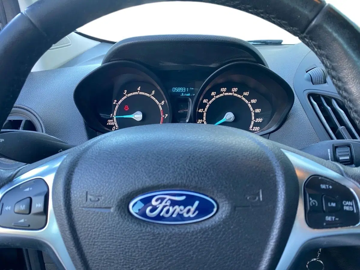 Ford Tourneo Connect usata a Bologna (15)