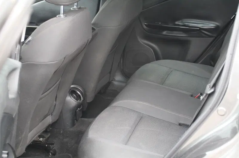 Alfa Romeo Giulietta usata a Pordenone (7)