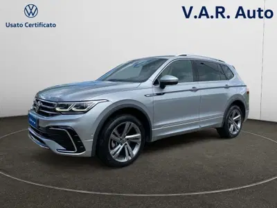 Volkswagen Tiguan Allspace 2.0 TDI SCR DSG 4MOTION R-Line del 2023 usata a Imola