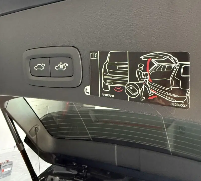 Volvo XC40 usata a Parma (11)