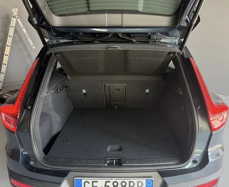Volvo XC40 usata a Parma (12)