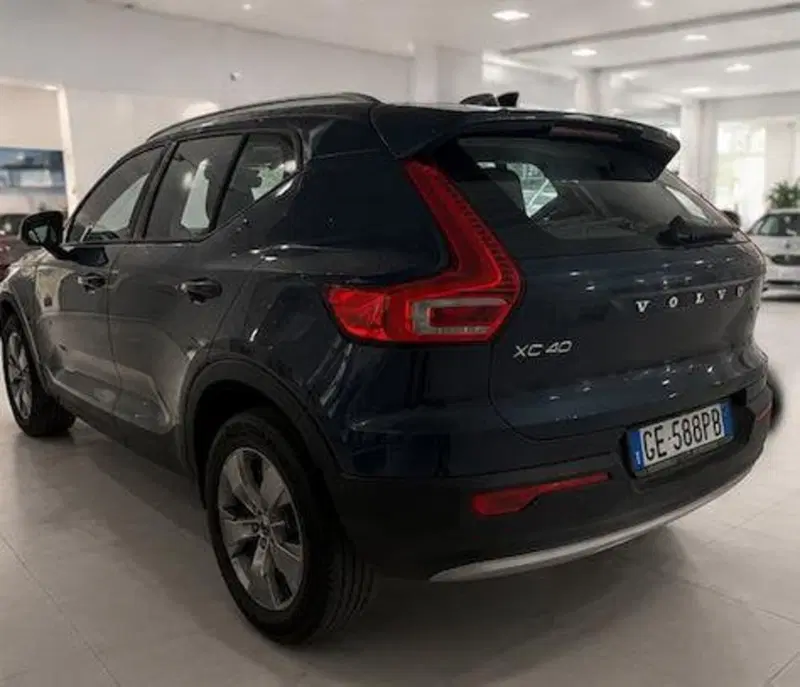 Volvo XC40 usata a Parma (8)