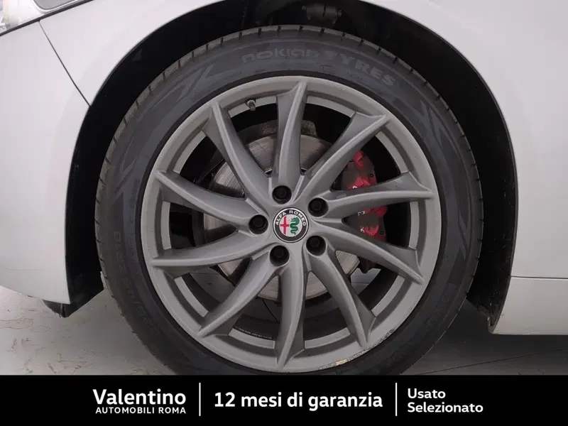 Alfa Romeo Giulia usata a Roma (11)
