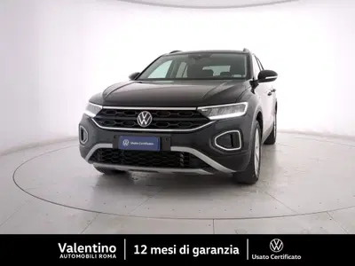 Volkswagen T-Roc 1.0 TSI Life del 2023 usata a Roma