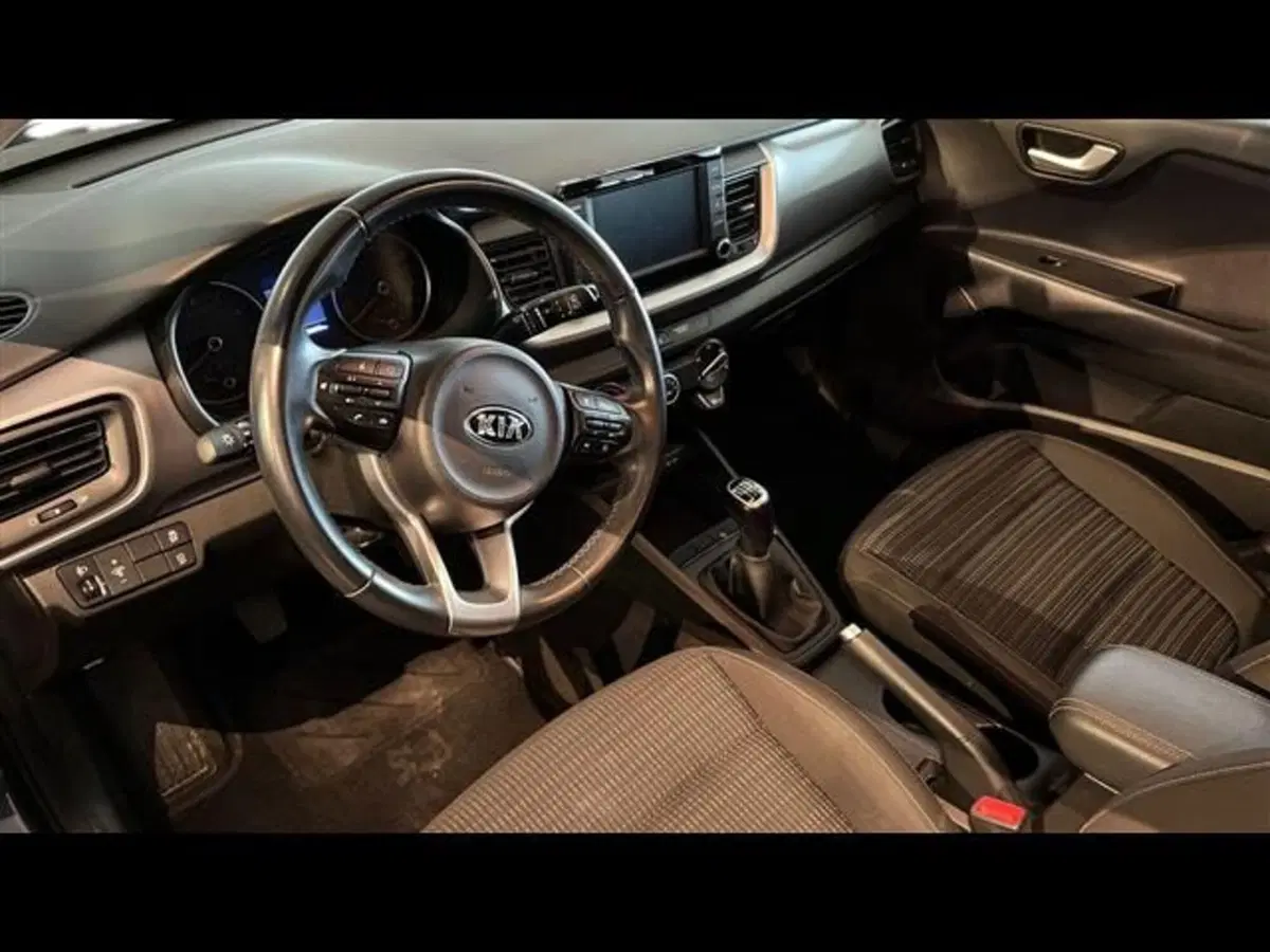 Kia Stonic usata a Firenze (10)
