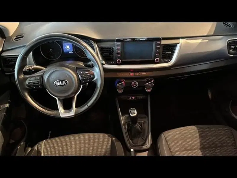 Kia Stonic usata a Firenze (7)