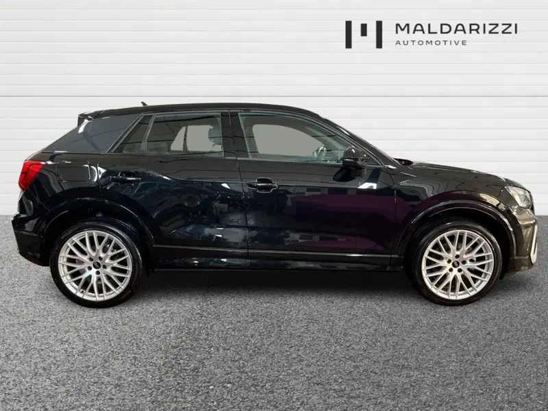 Audi Q2 usata a Bari (5)