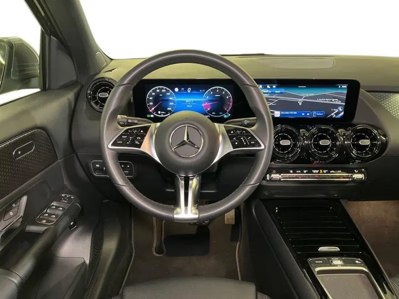 Mercedes-Benz GLA SUV usata a Monza e Brianza (11)