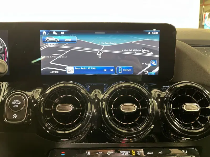Mercedes-Benz GLA SUV usata a Monza e Brianza (12)