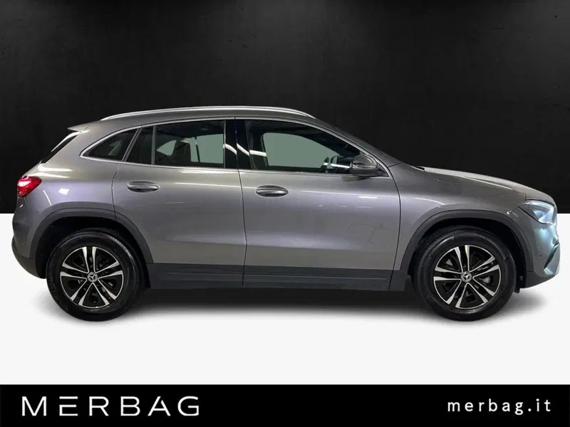 Mercedes-Benz GLA SUV usata a Monza e Brianza (5)