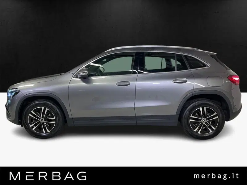 Mercedes-Benz GLA SUV usata a Monza e Brianza (6)