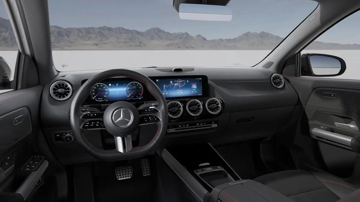 Mercedes-Benz GLA SUV nuova a Monza e Brianza (8)