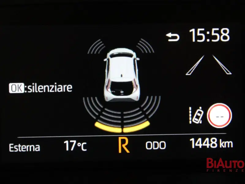 Toyota Aygo X usata a Firenze (14)