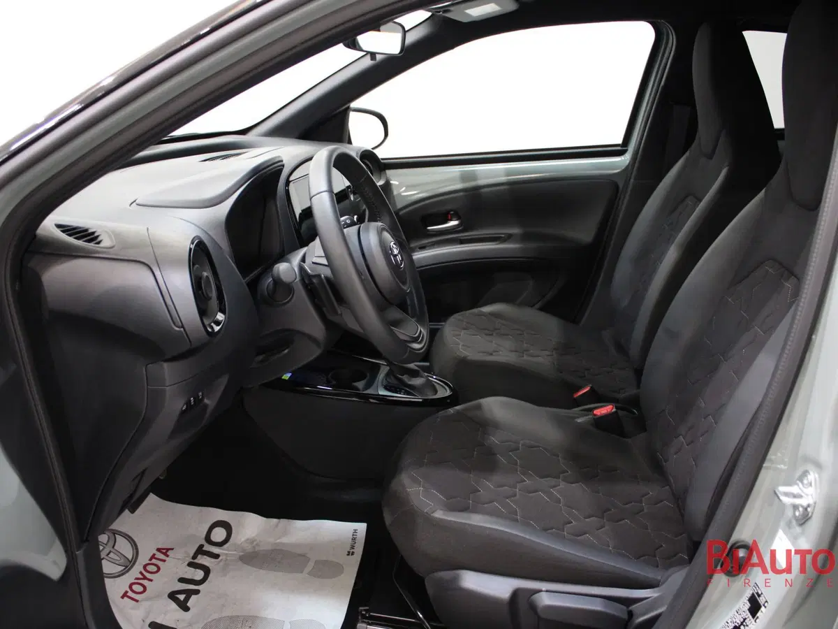 Toyota Aygo X usata a Firenze (5)