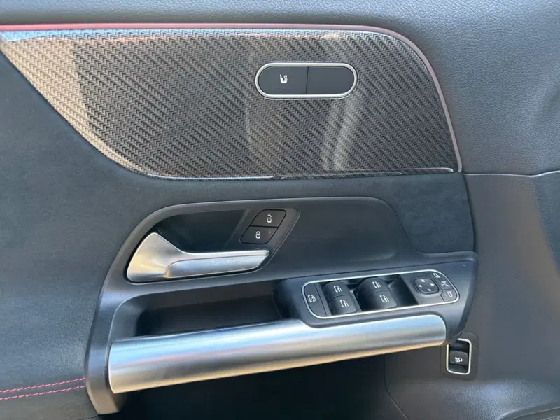 Mercedes-Benz GLA SUV usata a Pescara (12)