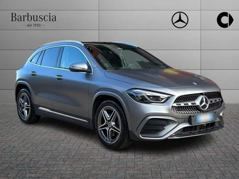 Mercedes-Benz GLA SUV usata a Pescara (2)