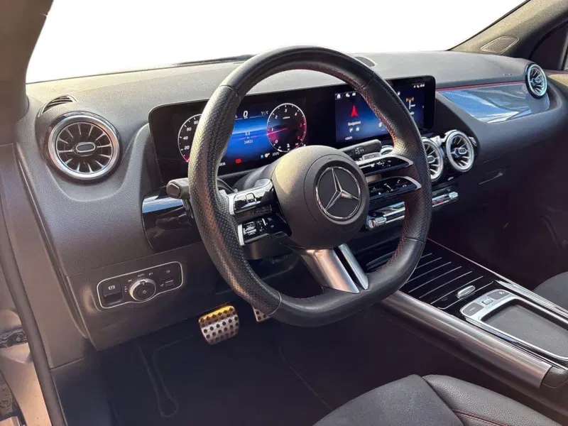 Mercedes-Benz GLA SUV usata a Pescara (8)