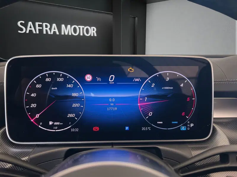Mercedes-Benz CLE Cabrio usata a Cosenza (11)