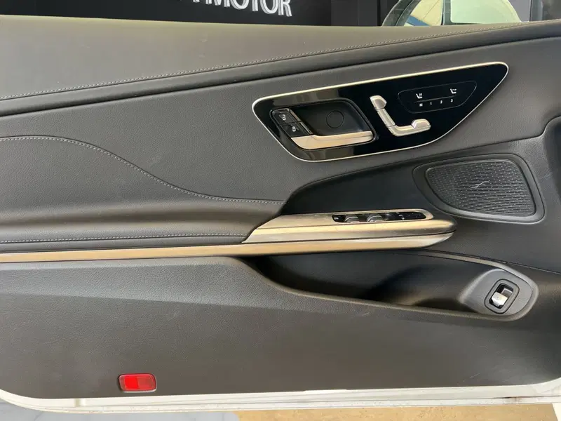 Mercedes-Benz CLE Cabrio usata a Cosenza (12)