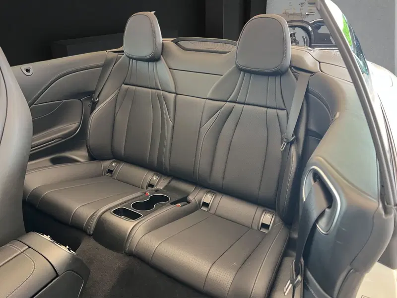 Mercedes-Benz CLE Cabrio usata a Cosenza (13)