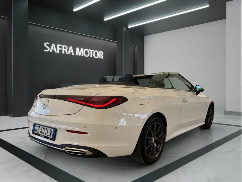 Mercedes-Benz CLE Cabrio usata a Cosenza (6)