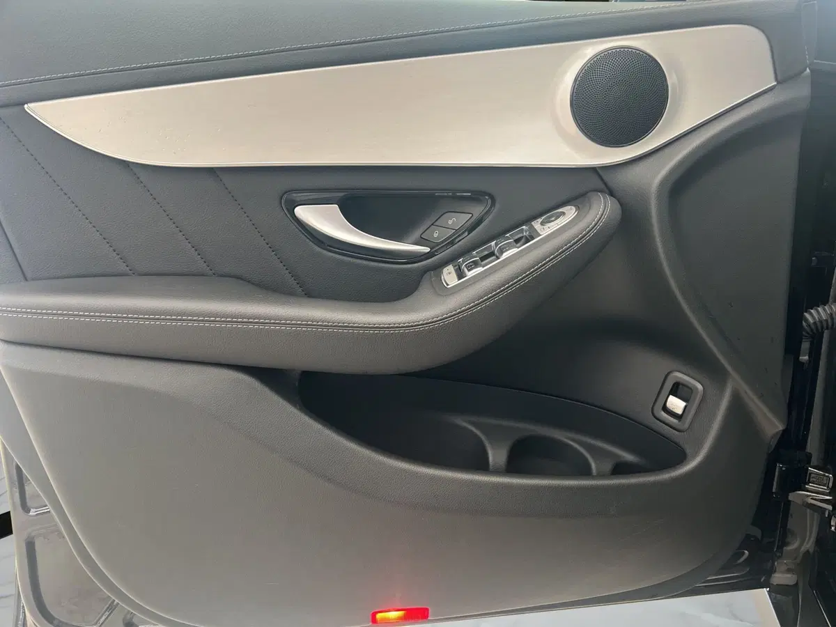 Mercedes-Benz GLC Coupé usata a Cosenza (12)