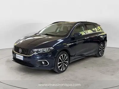 Fiat Tipo Station Wagon Tipo 1.6 Mjt S&amp;S SW Lounge del 2018 usata a Melegnano