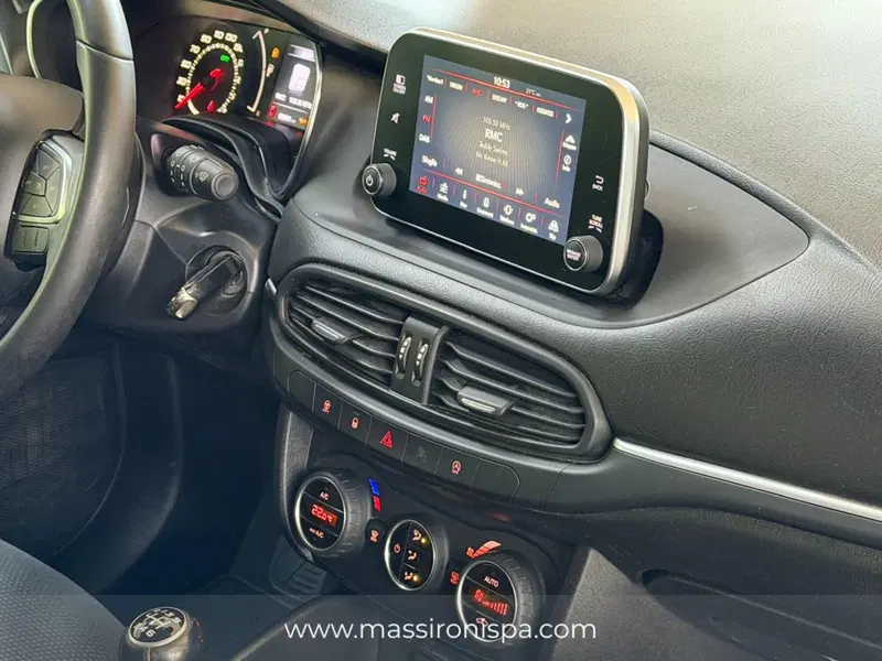 Fiat Tipo Station Wagon usata a Milano (7)