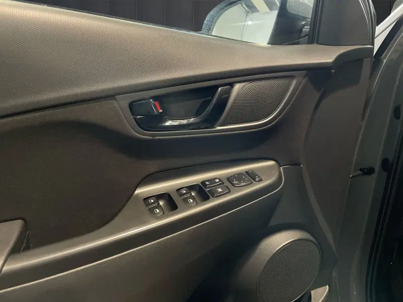 Hyundai Kona usata a Ancona (17)