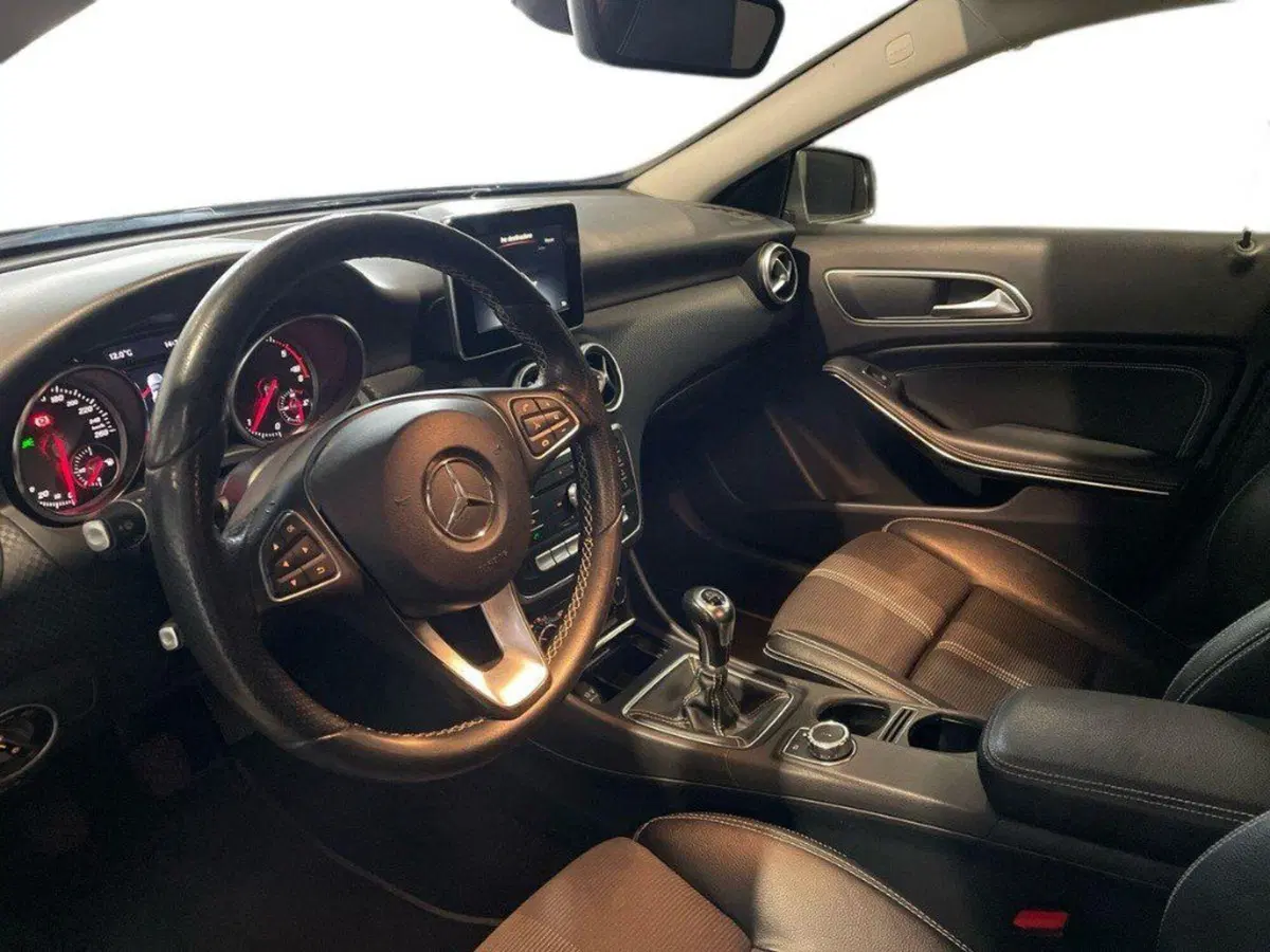 Mercedes-Benz Classe A usata a Macerata (16)